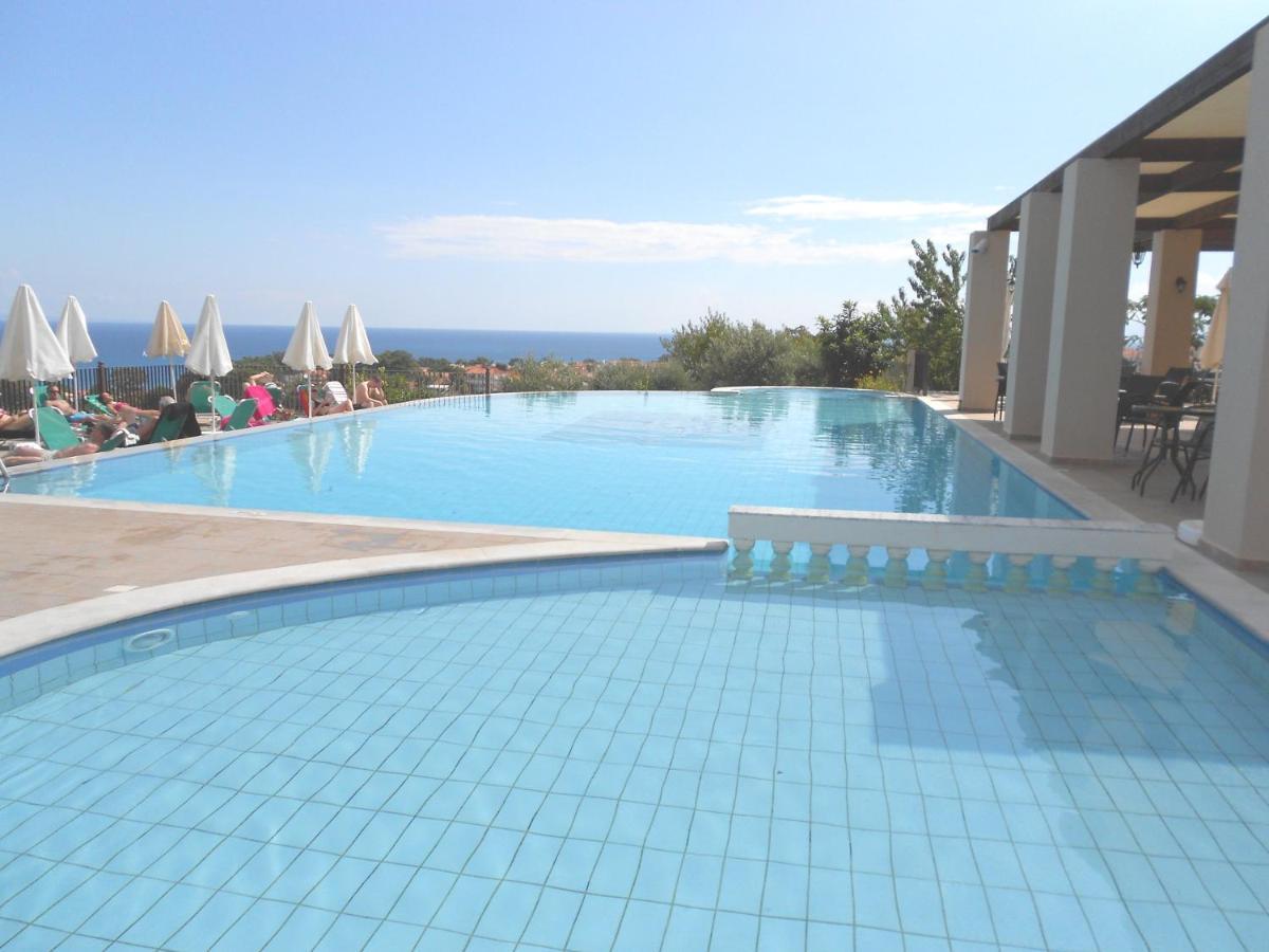 Livadaki Village Hotel Skala  Buitenkant foto