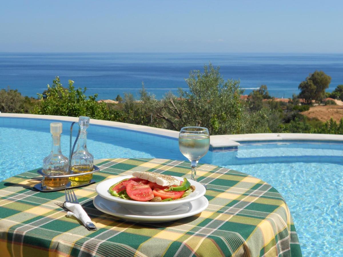 Livadaki Village Hotel Skala  Buitenkant foto